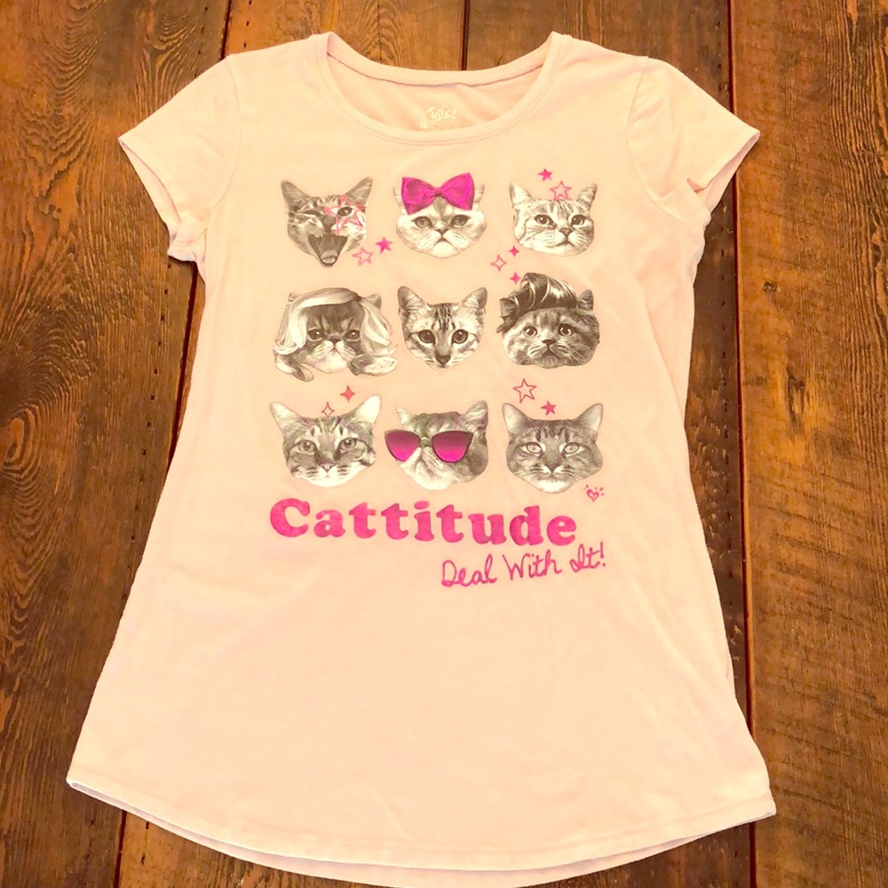 Justice cattitude top